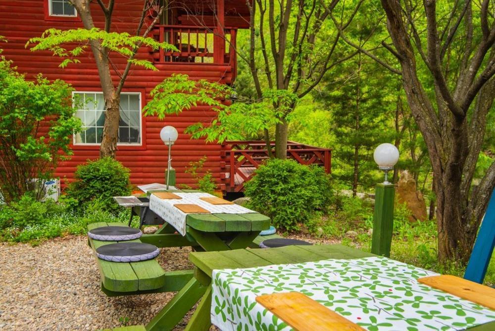 Pyeongchang Zermatt Pension Family, Couple Екстер'єр фото